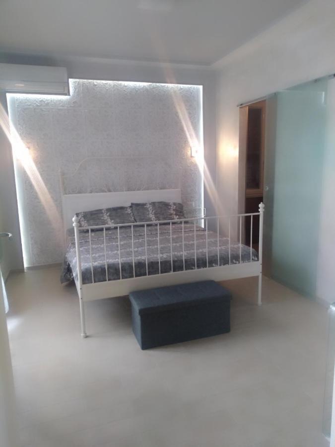 Rosilienza Suites Private Spa, Patio Garden Free Trasfer To & From Airport Fiumicino Exterior photo