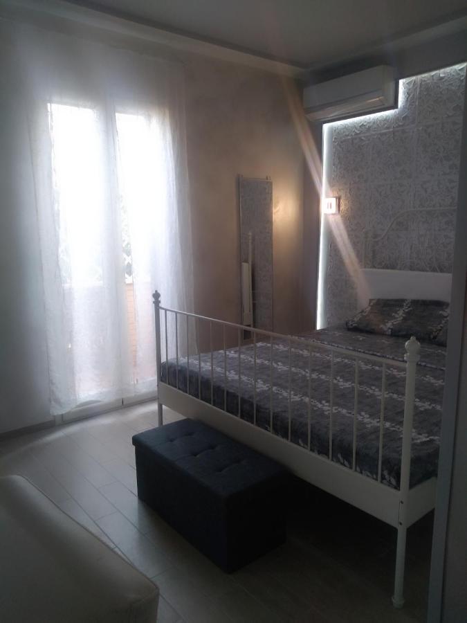 Rosilienza Suites Private Spa, Patio Garden Free Trasfer To & From Airport Fiumicino Exterior photo