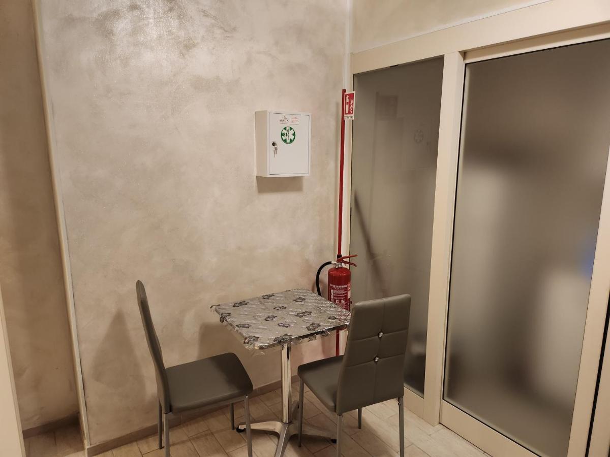 Rosilienza Suites Private Spa, Patio Garden Free Trasfer To & From Airport Fiumicino Exterior photo