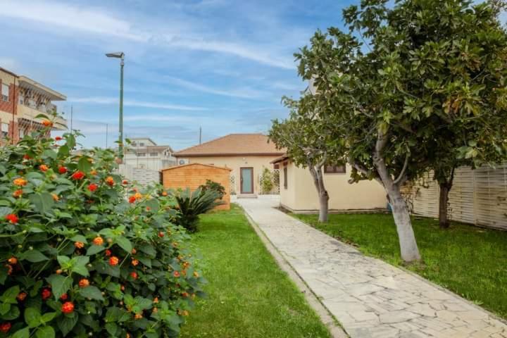 Rosilienza Suites Private Spa, Patio Garden Free Trasfer To & From Airport Fiumicino Exterior photo